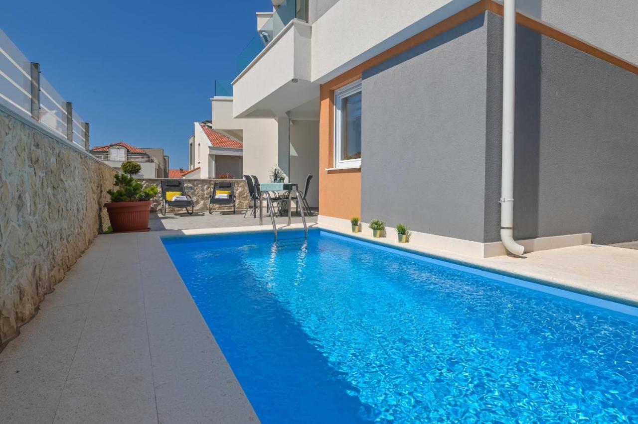 Apartment Funtastic With Private Pool 노바야 외부 사진