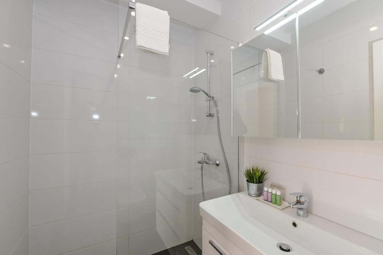 Apartment Funtastic With Private Pool 노바야 외부 사진