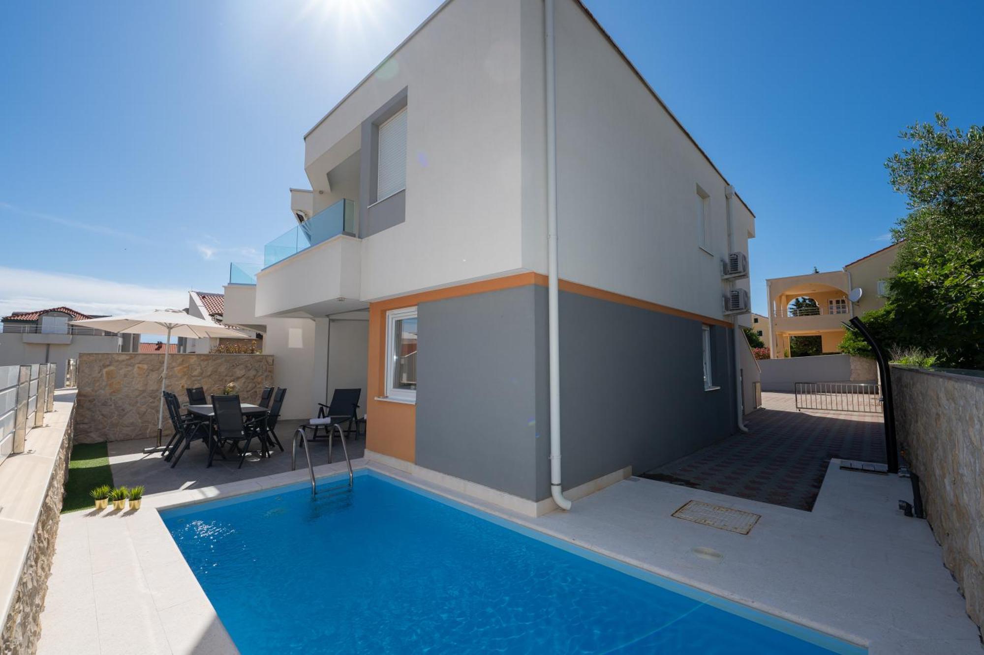 Apartment Funtastic With Private Pool 노바야 외부 사진