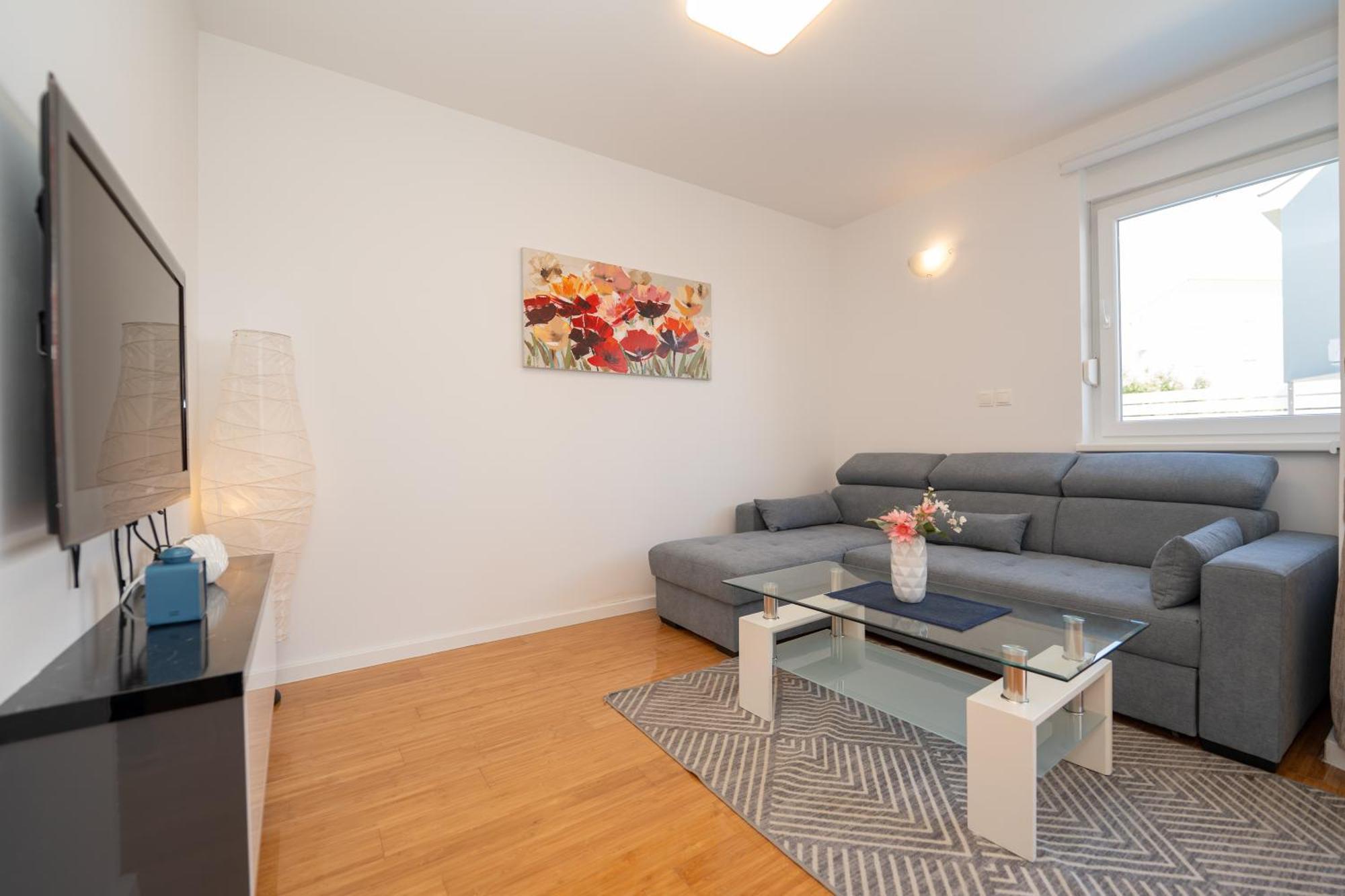 Apartment Funtastic With Private Pool 노바야 외부 사진