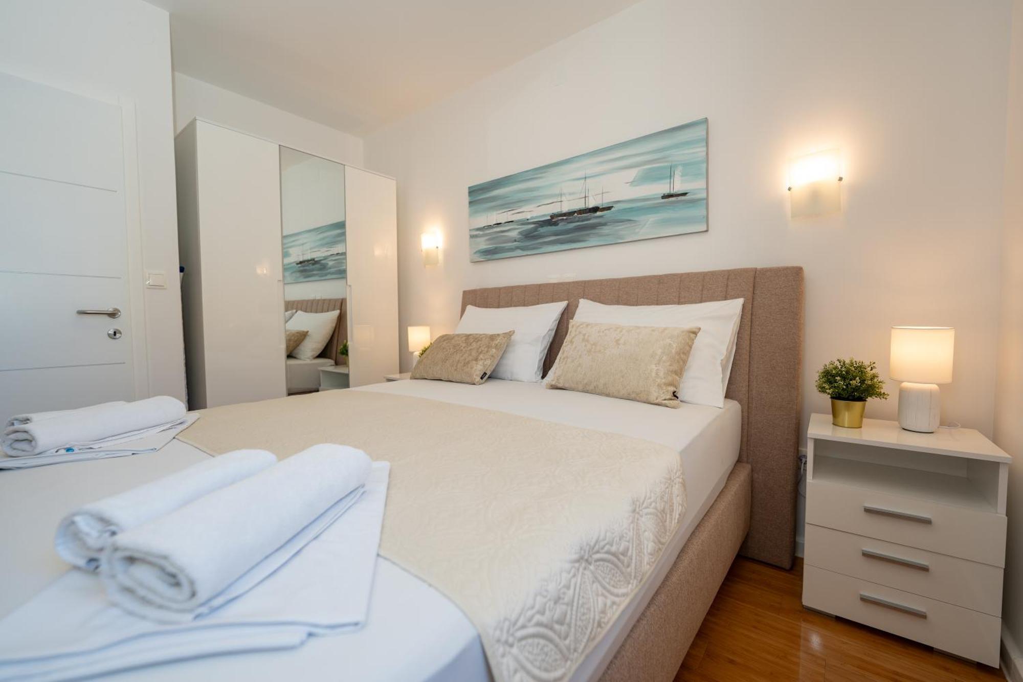 Apartment Funtastic With Private Pool 노바야 외부 사진